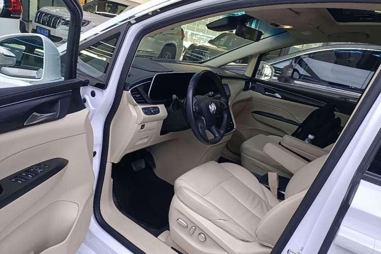Used Buick GL8 2023 ES Lu Zun Deluxe Model Driver Seat
