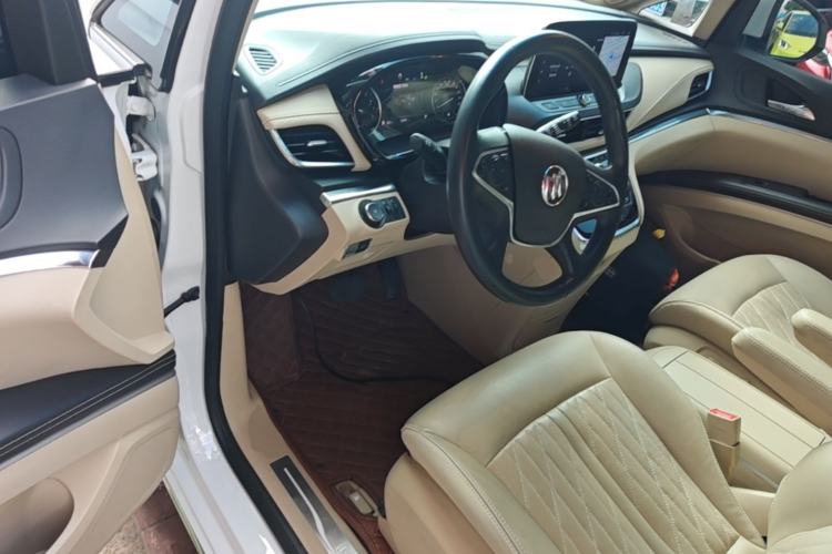 Used Buick GL8 2023 Land Executive Class Deluxe Model Driver Seat