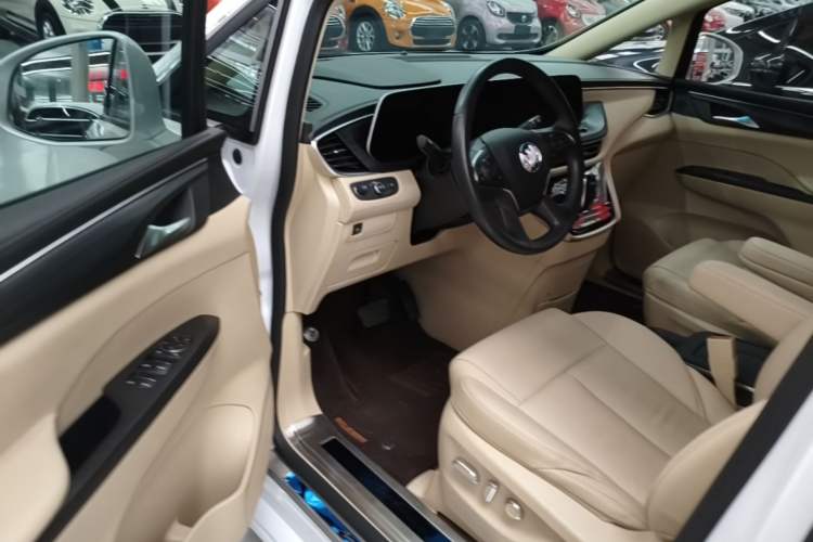 Used Buick GL8 2023 ES Lu Zun Deluxe Model Driver Seat