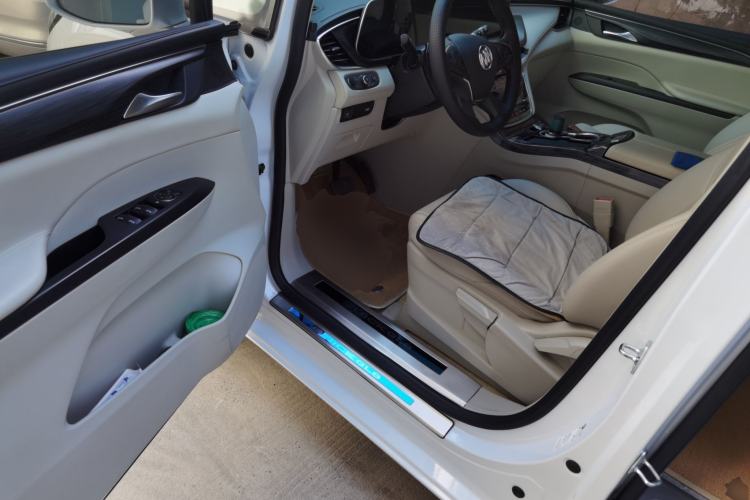 Used Buick GL8 2023 ES Lu Zun Comfort Model Driver Seat