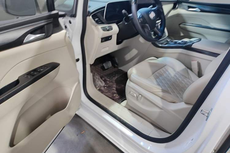 Used Buick GL8 2023 ES Lu Zun Comfort Model Driver Seat