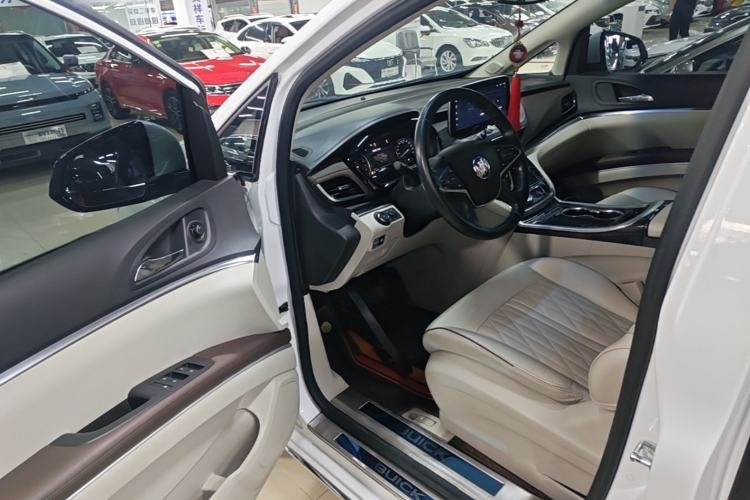 Used Buick GL8 2023 Land Executive Class 652T Luxury Model Driver Seat