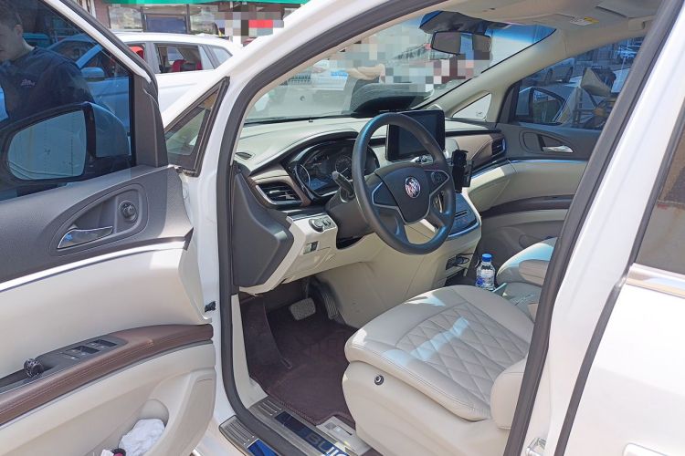Used Buick GL8 2023 Land Executive Class Comfort Model Driver Seat
