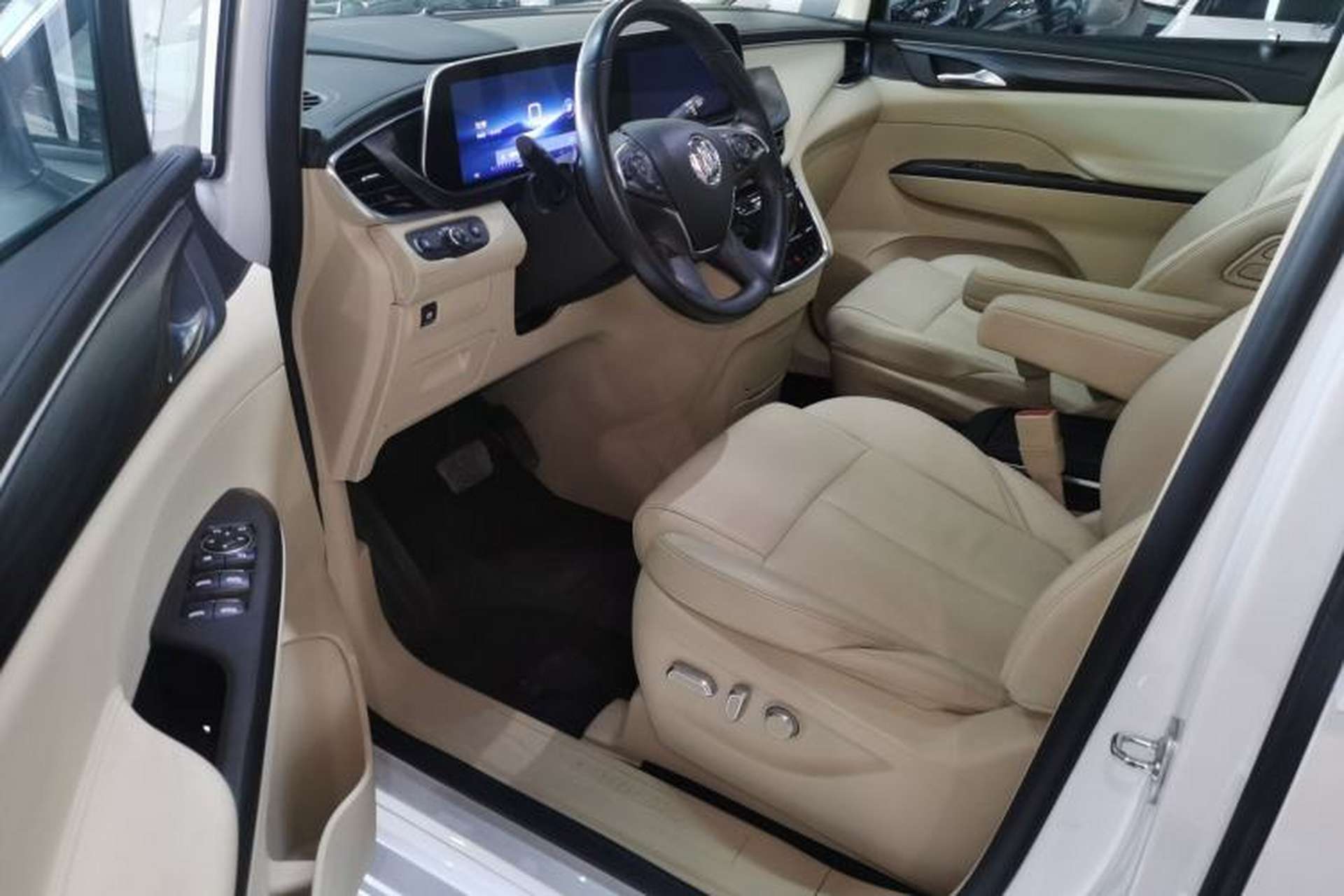 Used Buick GL8 2023 ES Lu Zun Deluxe Model Driver Seat