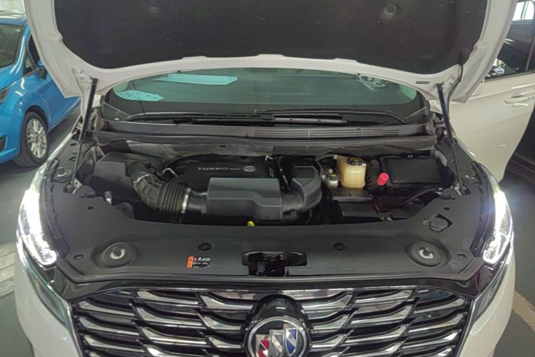 Used Buick GL8 2023 ES Lu Zun Comfort Model Engine Bay