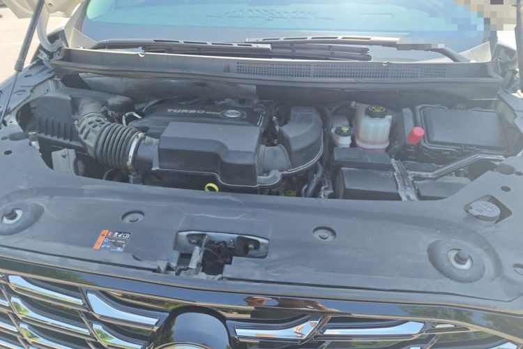 Used Buick GL8 2023 ES Lu Zun Deluxe and Yue Edition Engine Bay