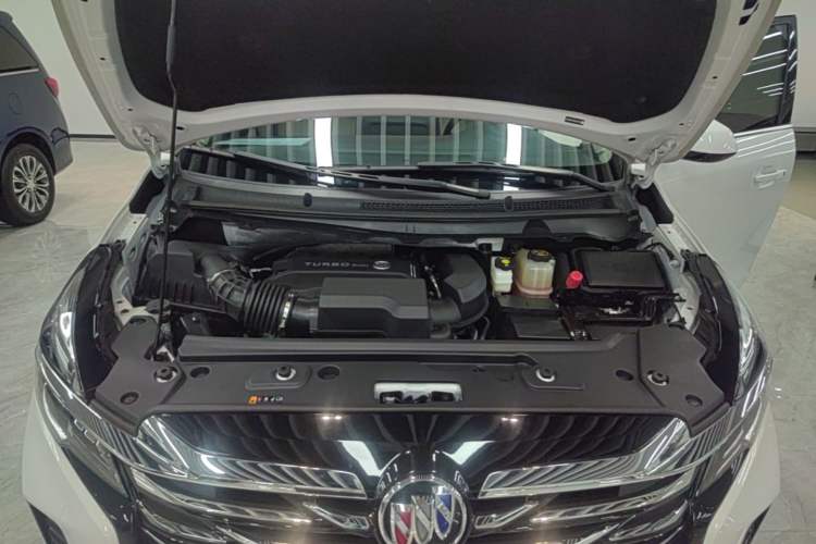 Used Buick GL8 2023 Land Executive Class Comfort Model Engine Bay