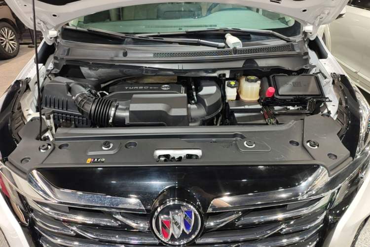 Used Buick GL8 2023 Land Executive Class Comfort Model Engine Bay