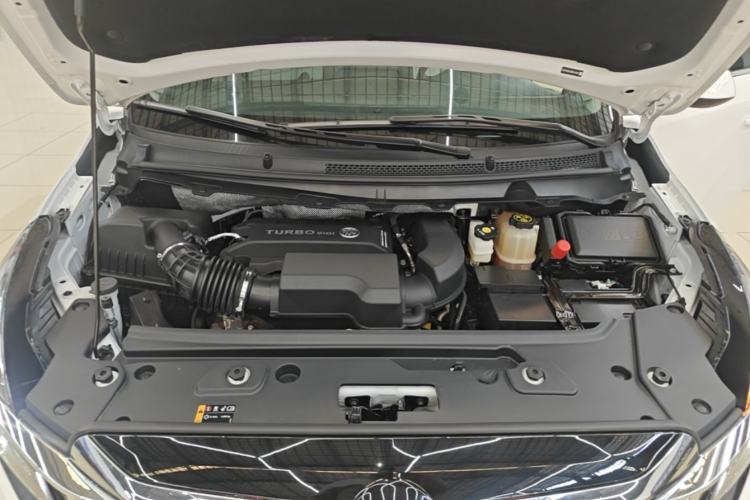 Used Buick GL8 2023 Land Executive Class Smart Enjoyment Model Engine Bay