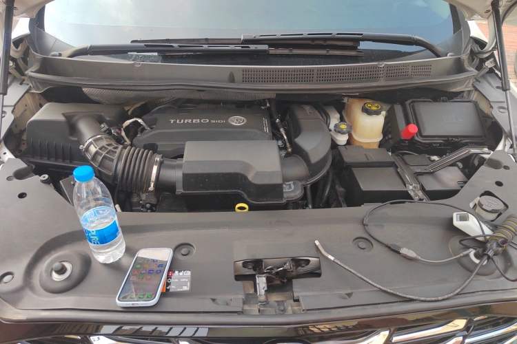 Used Buick GL8 2023 ES Lu Zun Luxury Model Engine Bay