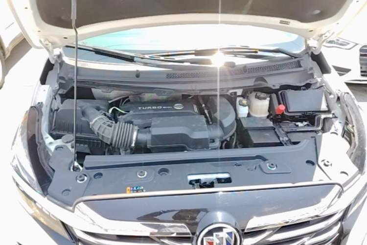 Used Buick GL8 2023 Land Executive Class Comfort Model Engine Bay