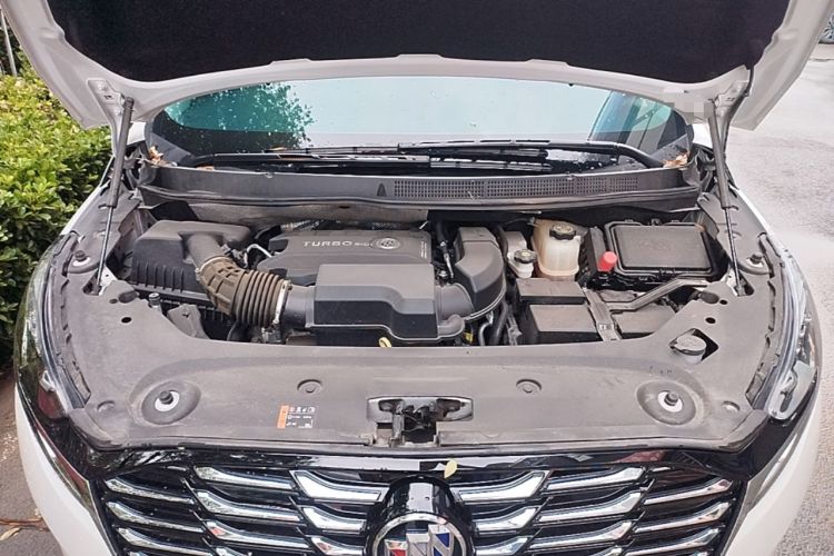 Used Buick GL8 2023 ES Lu Zun Comfort Model Engine Bay