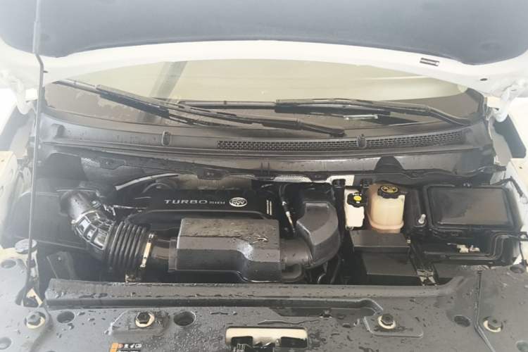 Used Buick GL8 2023 Land Executive Class Comfort Model Engine Bay