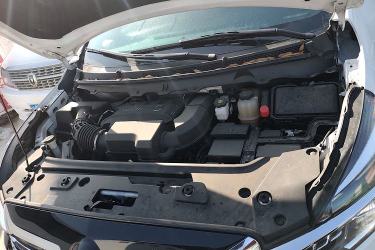 Used Buick GL8 2023 Land Executive Class Deluxe Model Engine Bay