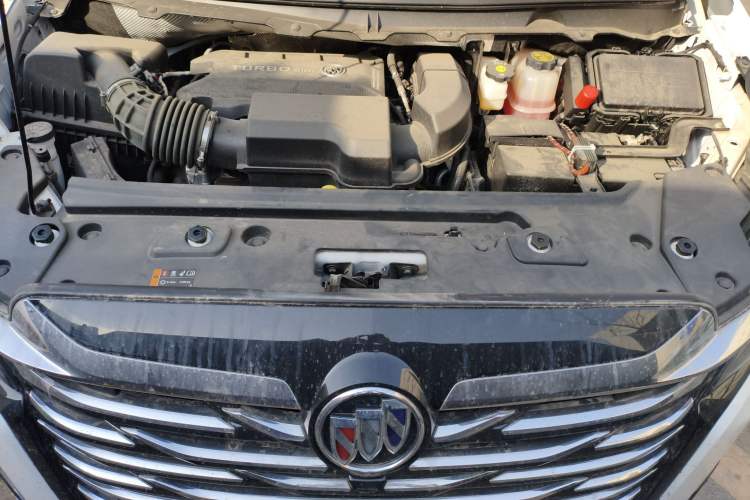 Used Buick GL8 2023 Land Executive Class Comfort Model Engine Bay