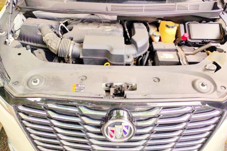 Used Buick GL8 2023 ES Lu Zun Comfort Model Engine Bay
