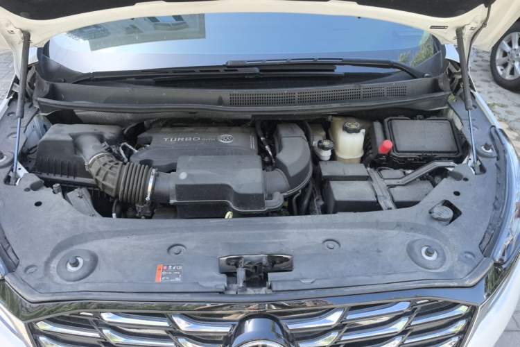 Used Buick GL8 2023 ES Lu Zun Luxury Model Engine Bay