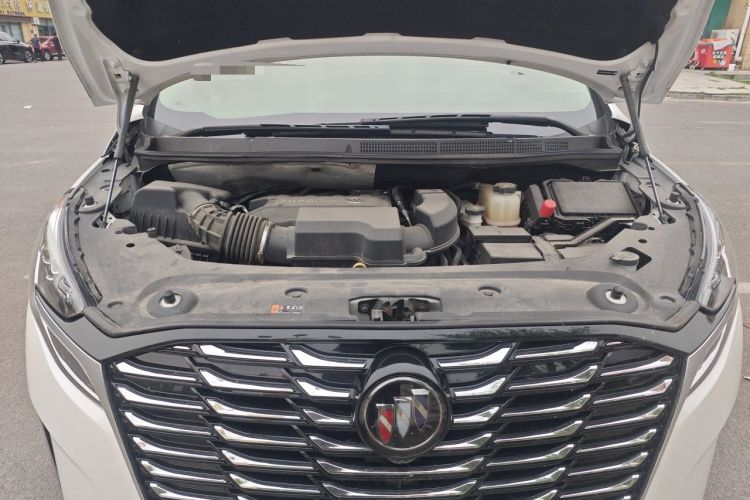 Used Buick GL8 2023 ES Lu Zun Luxury Model Engine Bay