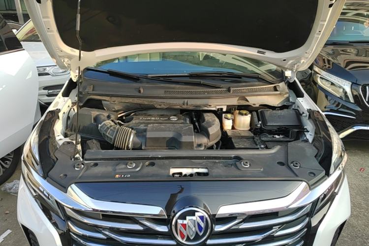 Used Buick GL8 2023 Land Executive Class Comfort Model Engine Bay