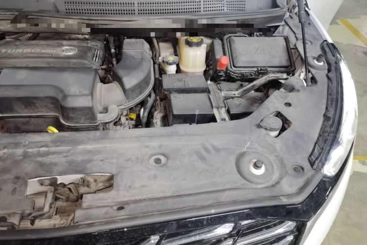 Used Buick GL8 2023 ES Lu Zun Deluxe Model Engine Bay Left