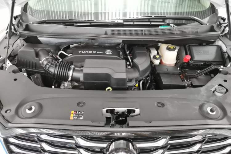 Used Buick GL8 2023 ES Lu Zun Luxury Model Engine Bay