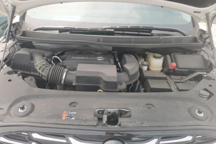 Used Buick GL8 2023 ES Lu Zun Comfort Model Engine Bay