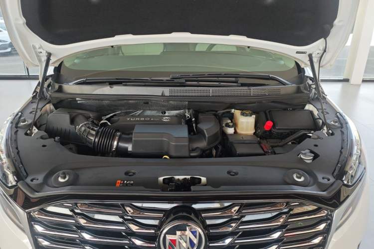 Used Buick GL8 2023 ES Lu Zun Comfort Model Engine Bay