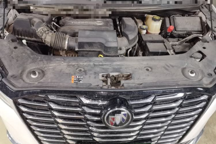 Used Buick GL8 2023 ES Lu Zun Deluxe Model Engine Bay