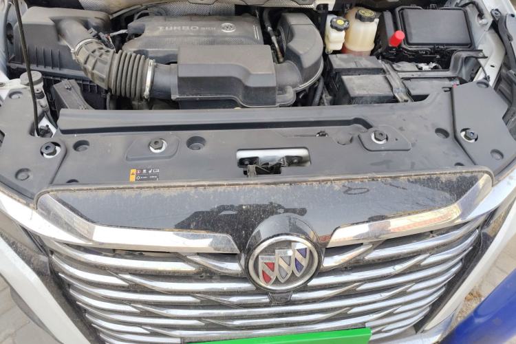 Used Buick GL8 2023 Facelifted Land Cruiser Executive Luxury Version Engine Bay