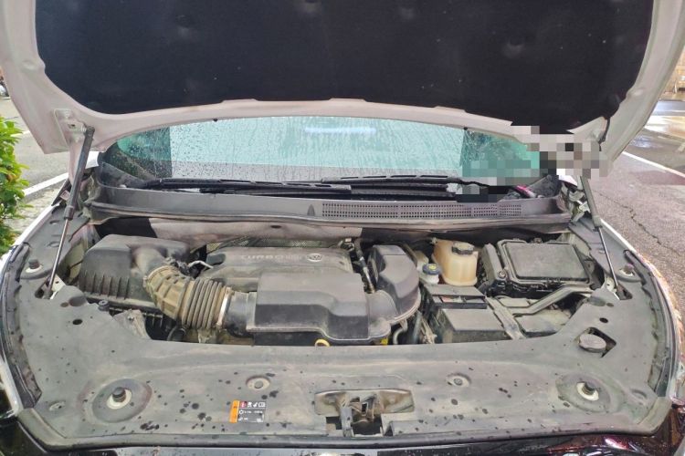 Used Buick GL8 2023 ES Lu Zun Comfort Model Engine Bay