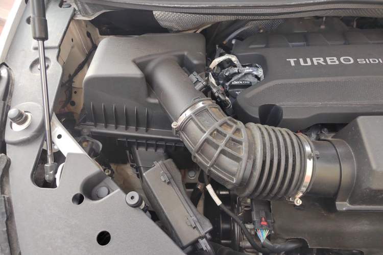 Used Buick GL8 2023 ES Lu Zun Luxury Model Engine Bay Right