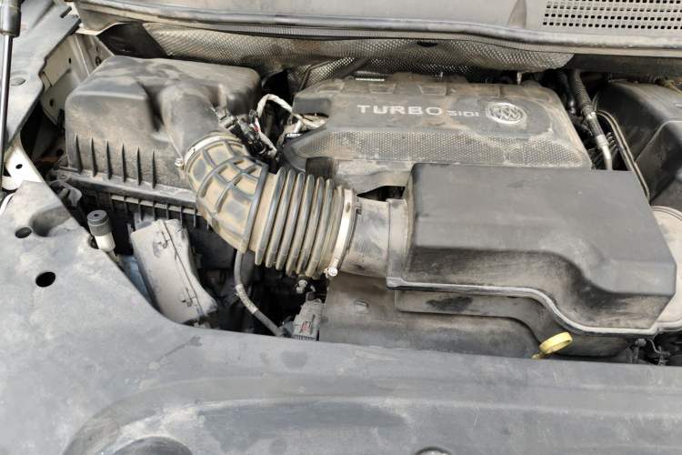 Used Buick GL8 2023 ES Lu Zun Comfort Model Engine Bay Right