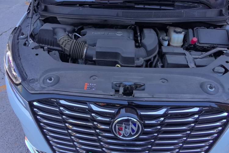Used Buick GL8 2023 ES Lu Zun Comfort Model Engine Bay Right