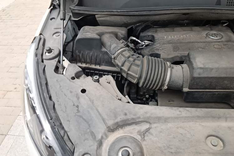 Used Buick GL8 2023 ES Lu Zun Luxury Model Engine Bay Right