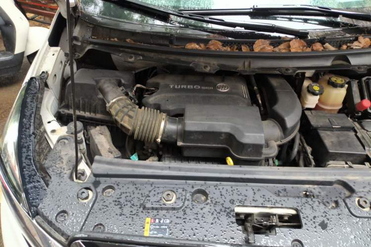 Used Buick GL8 2023 Land Executive Class Smart Enjoyment Model Engine Bay Right