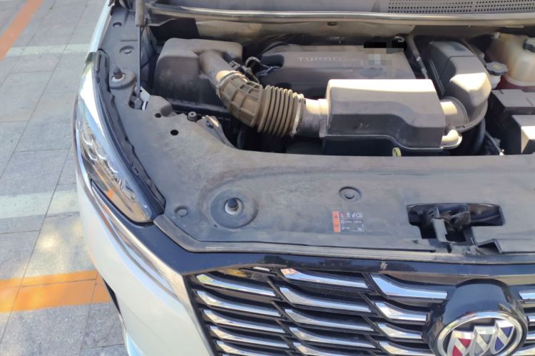 Used Buick GL8 2023 ES Lu Zun Comfort Model Engine Bay Right