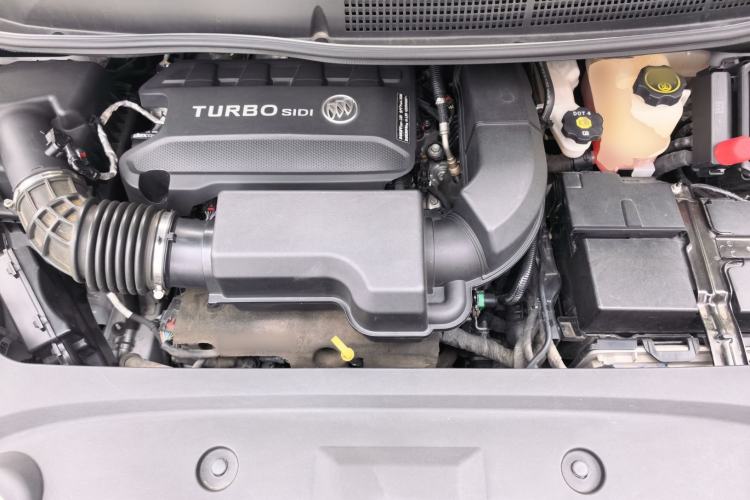 Used Buick GL8 2023 ES Lu Zun Comfort Model Engine Bay