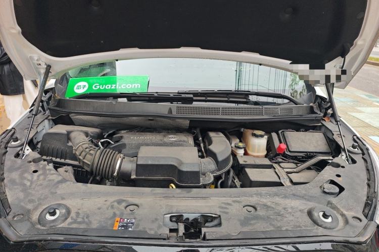 Used Buick GL8 2023 ES Lu Zun Comfort Model Engine Bay