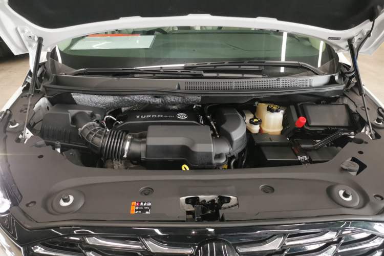 Used Buick GL8 2023 ES Lu Zun Comfort Model Engine Bay