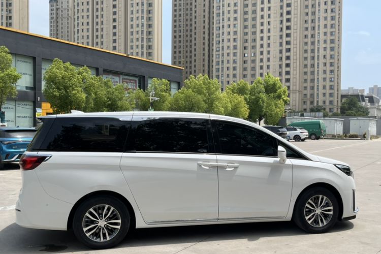 Used Buick GL8 2023 ES Lu Zun Deluxe Model Exterior 11