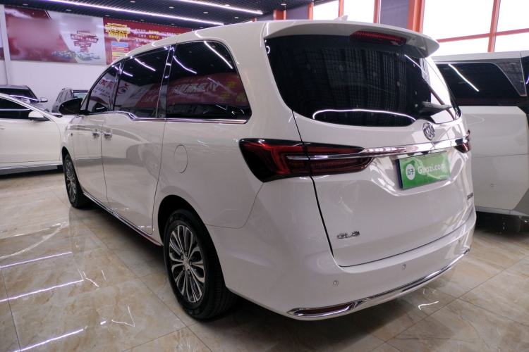 Used Buick GL8 2023 Facelifted Land Cruiser Executive Luxury Version Exterior 2