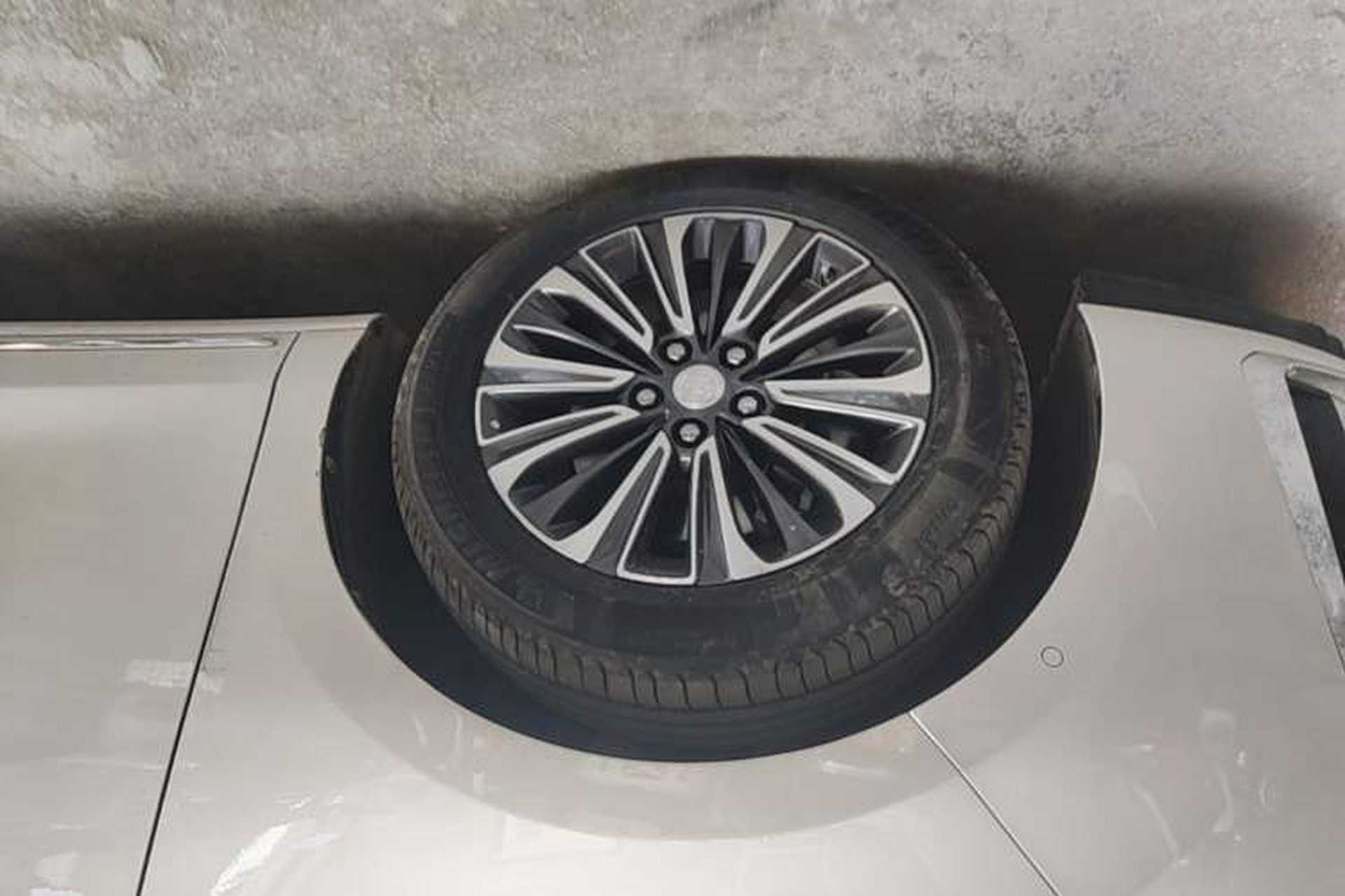 Used Buick GL8 2023 ES Lu Zun Flagship Model Exterior 2