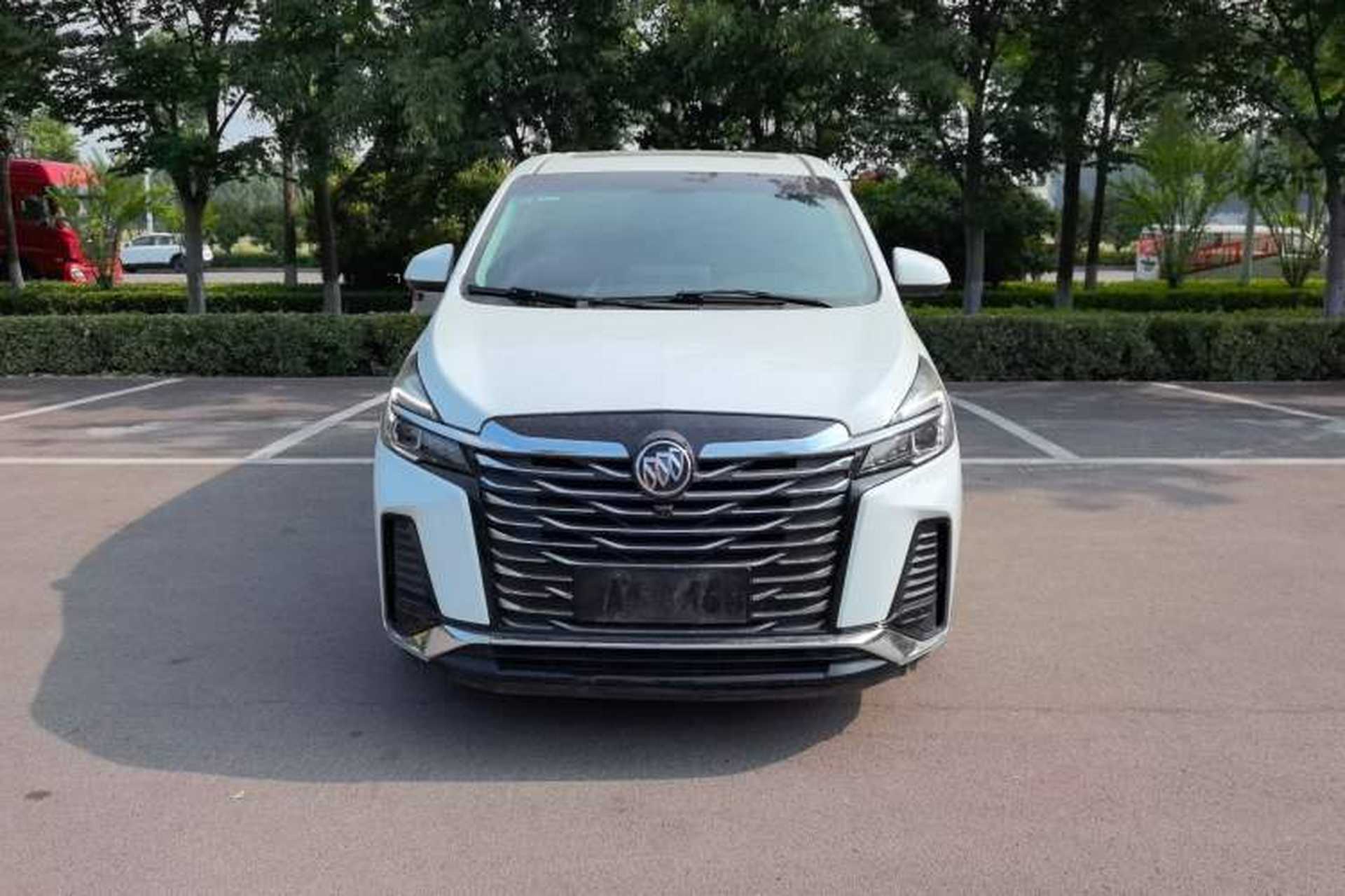Used Buick GL8 2023 Land Executive Class 652T Luxury Model Exterior 2