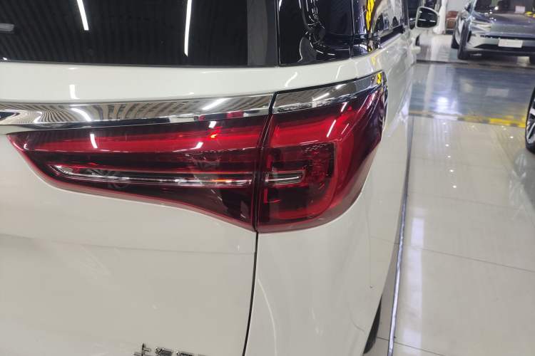Used Buick GL8 2023 ES Lu Zun Comfort Model Exterior 3