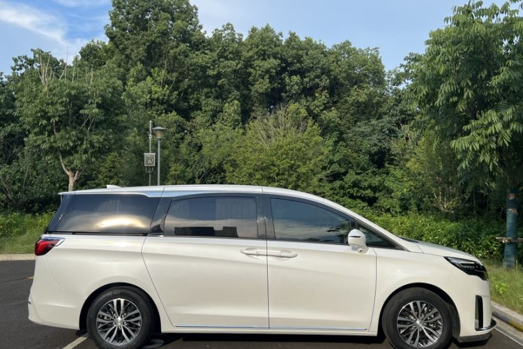 Used Buick GL8 2023 ES Lu Zun Comfort Model Exterior 3