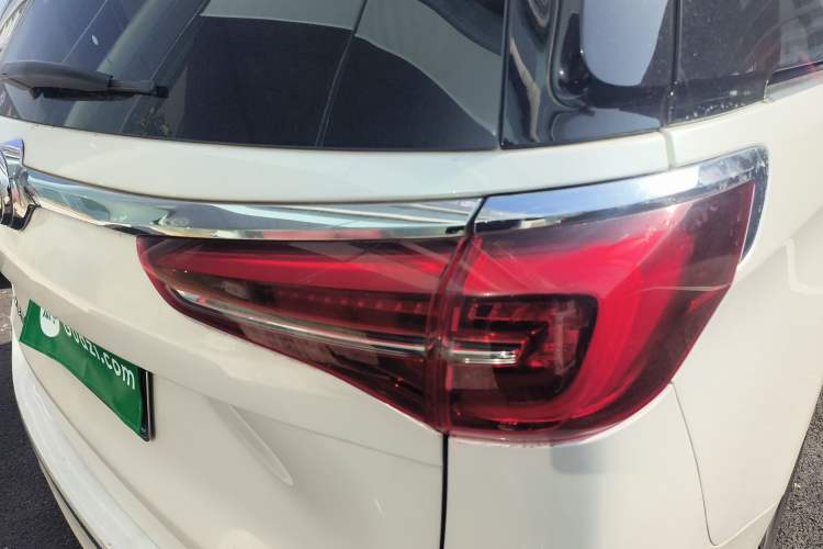Used Buick GL8 2023 ES Lu Zun Deluxe Model Exterior 3