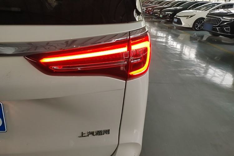 Used Buick GL8 2023 ES Lu Zun Smart Flagship Model Exterior 3