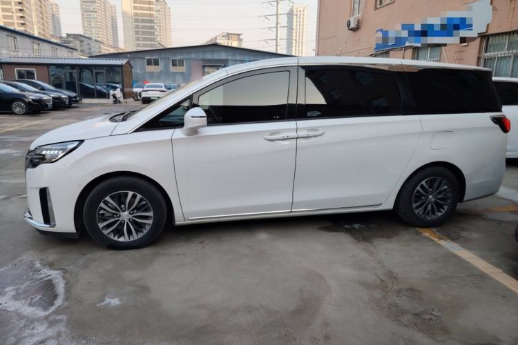 Used Buick GL8 2023 ES Lu Zun Deluxe Model Exterior 3