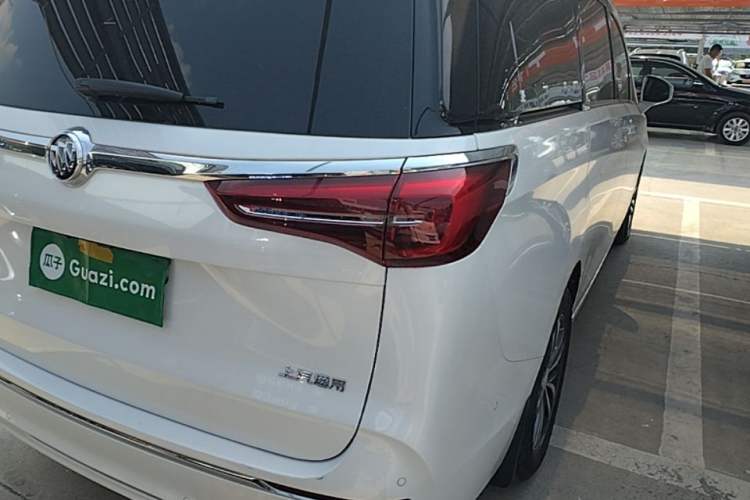 Used Buick GL8 2023 ES Lu Zun Deluxe Model Exterior 3