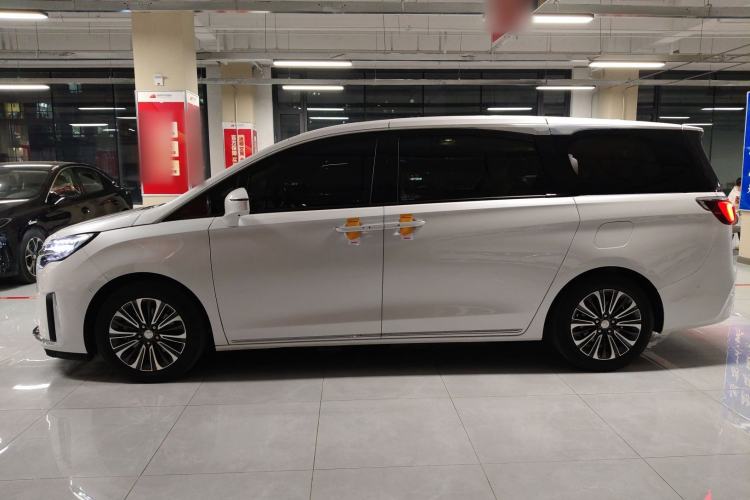 Used Buick GL8 2023 ES Lu Zun Luxury Model Exterior 3